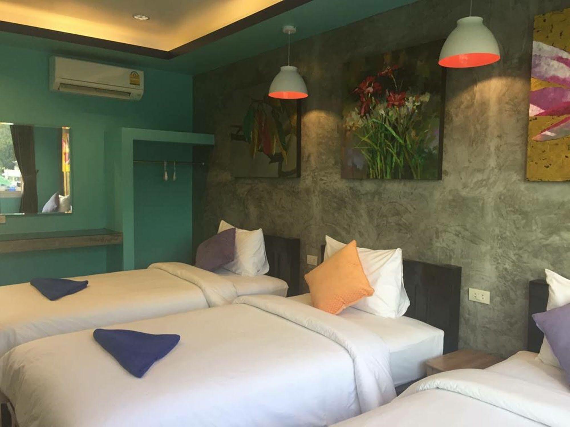 Bro&Sis Place Ko Tao Exterior photo